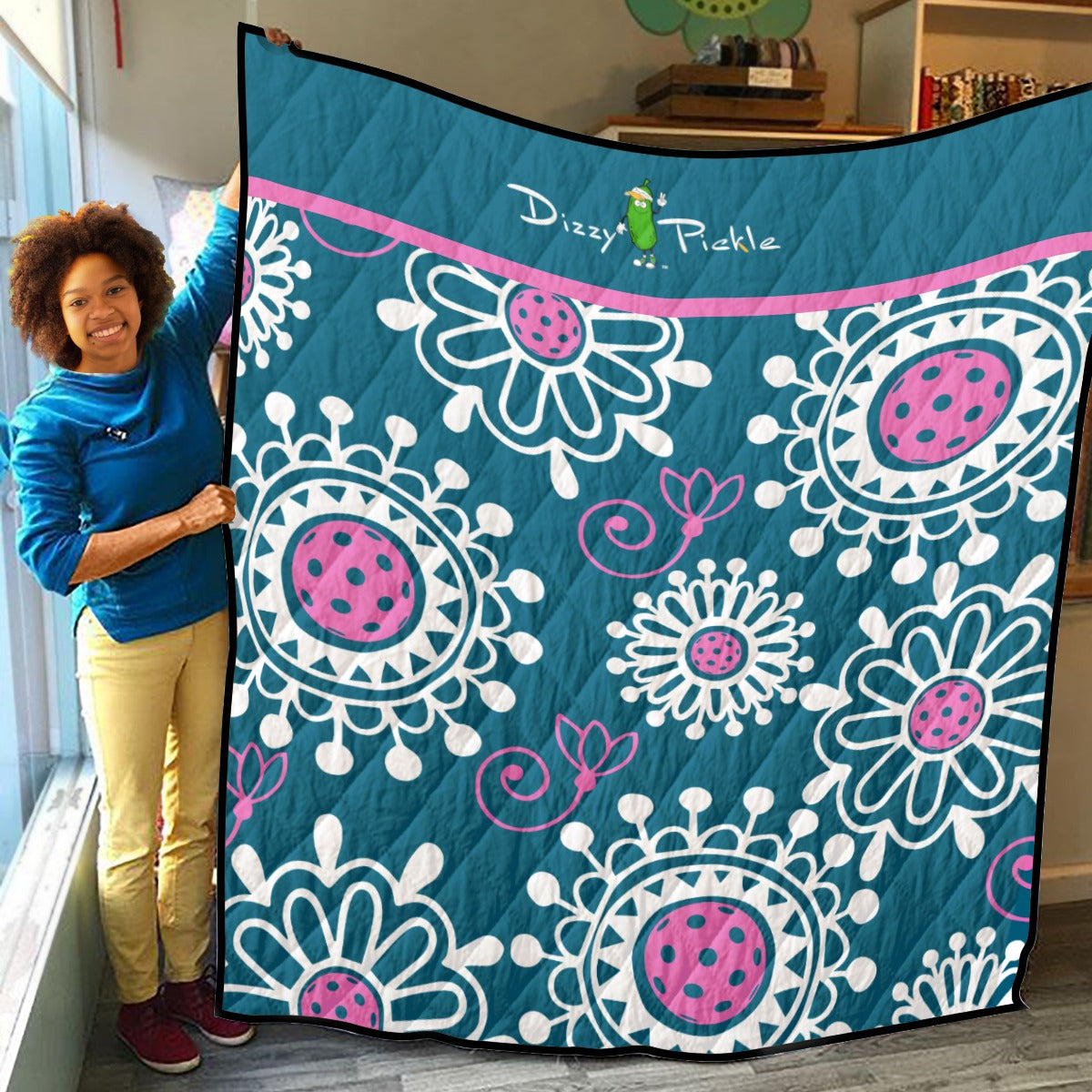Dizzy Pickle Coming Up Daisies TP Lightweight Courtside Quilt