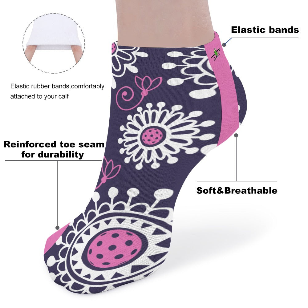 Coming Up Daisies - Low Cut Ankle Socks by Dizzy Pickle